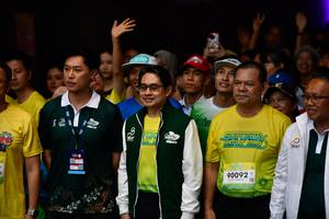 BIB: 90092
                            <button type="button" onclick="openModal(21897832)" class="btn btn-primary btn-sm float-right btn-popup" data-toggle="modal" data-target=".modal-high-quality">
                        <i class="fas fa-shopping-cart"></i> Add to Cart
                    </button>
                                            <button type="button" onclick="isThisMe(21897832, true)" class="btn btn-success btn-sm float-right btn-popup btn-isme hidden" data-toggle="tooltip" data-placement="bottom" title="นี่คือรูปของคุณใช่ไหม คลิกที่นี่เพื่อเอาเข้าอัลบั้ม">
                        <i class="fas fa-plus"></i> Add to album
                    </button>
                    <button type="button" onclick="isThisMe(21897832, false)" class="btn btn-warning btn-sm float-right btn-popup btn-isnotme hidden">
                        <i class="fas fa-ban"></i> Remove from album
                    </button>